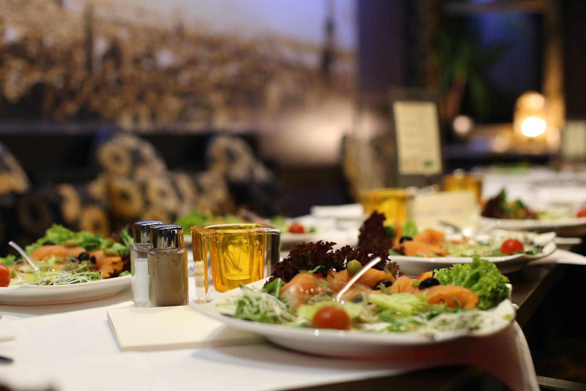 阿奇姆酒店 Nowy Tomyśl 外观 照片